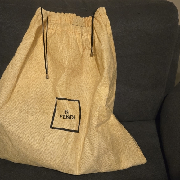 Fendi handbag with with sack bag - Picture 3 of 3